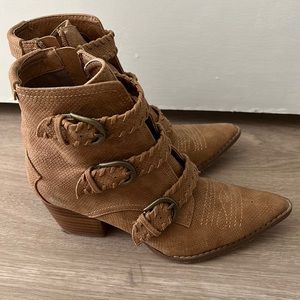 Women’s 7 booties